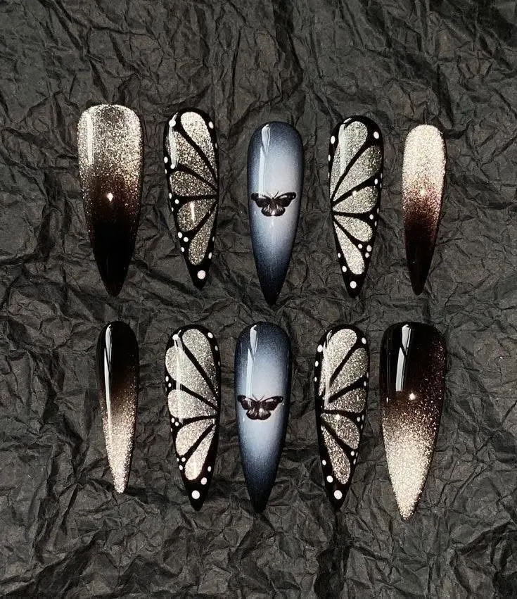 the monarch (XS)